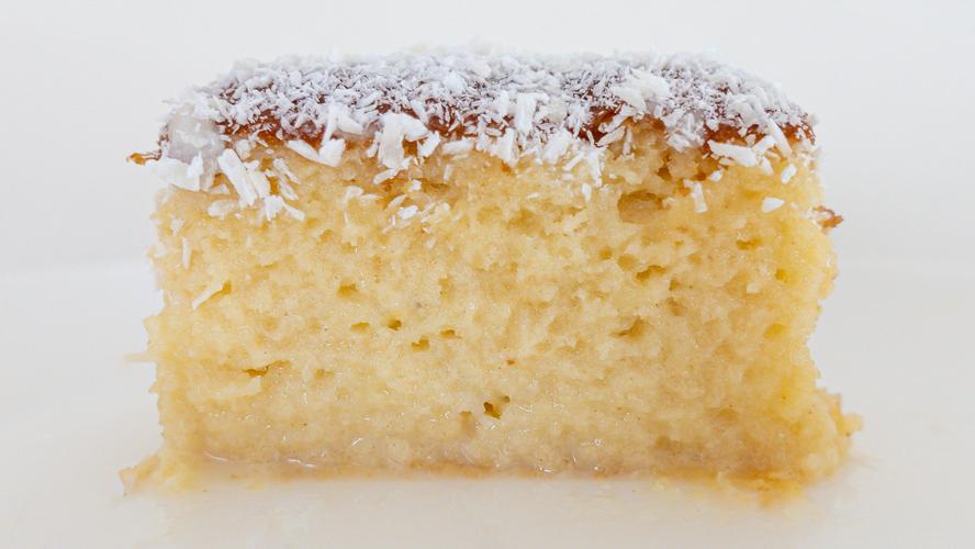 Bolo de Coco Gelado